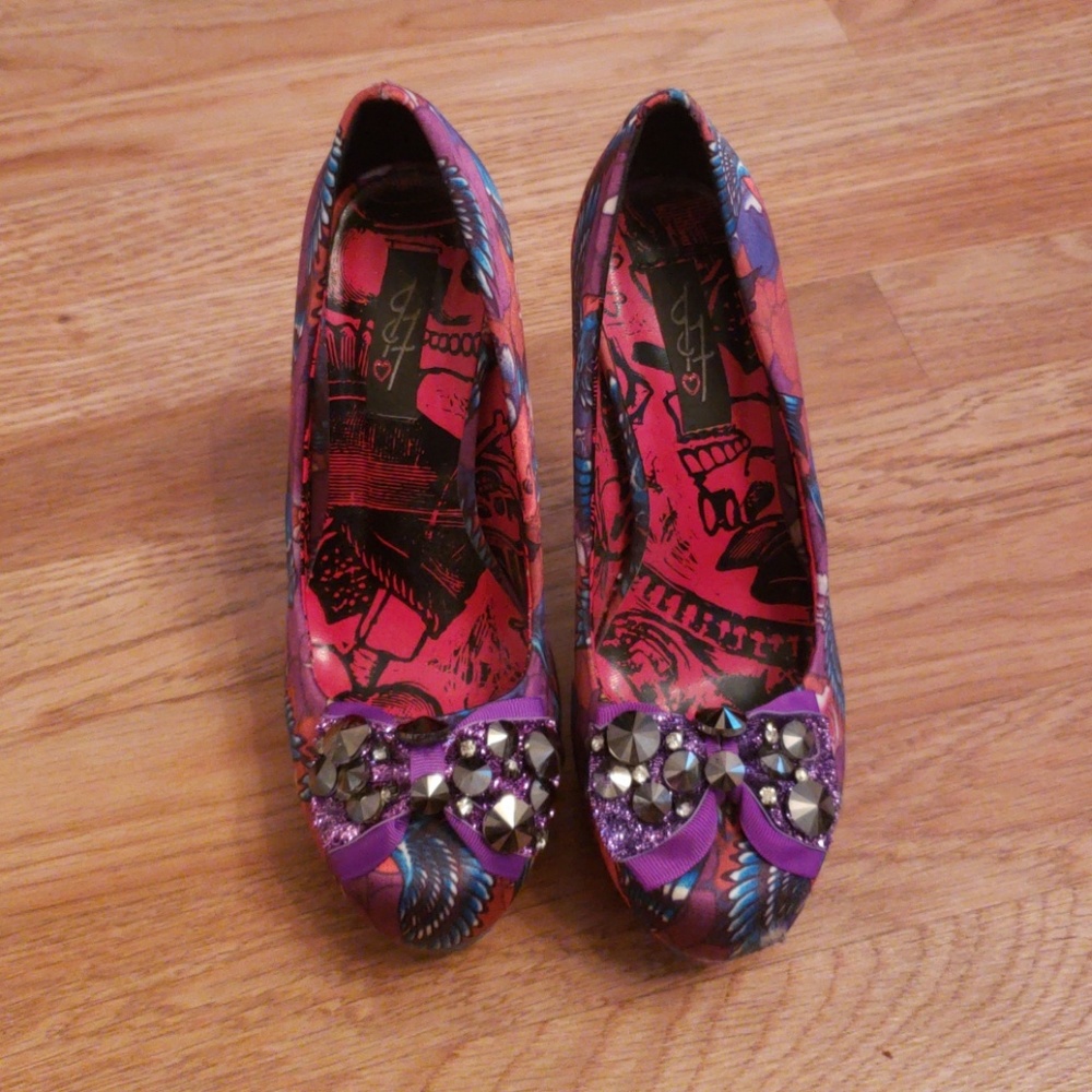 Iron fist Havana Breeze platform heels